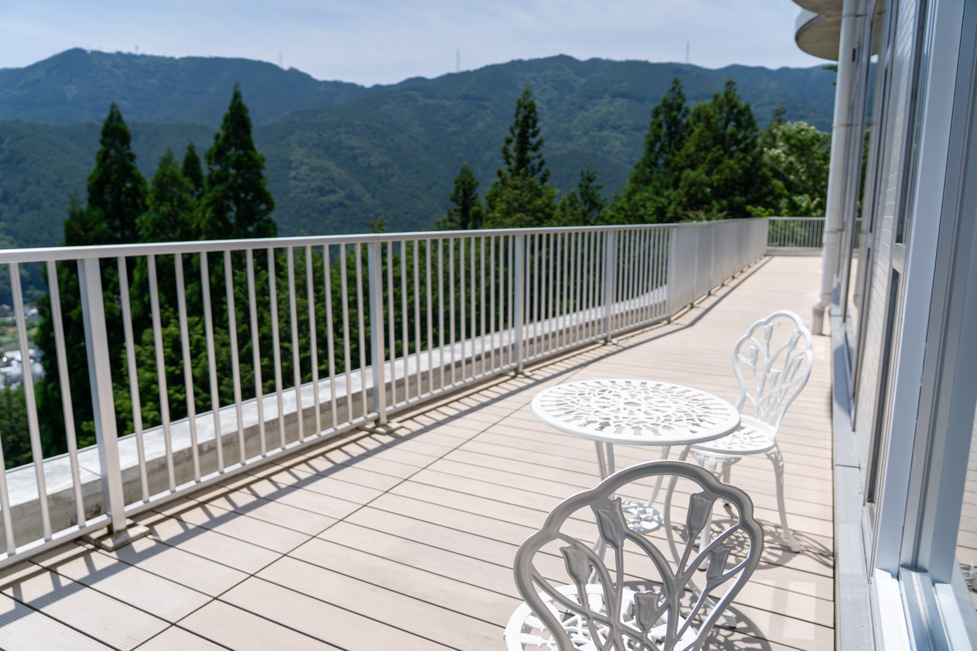 新設したウッドデッキスペース