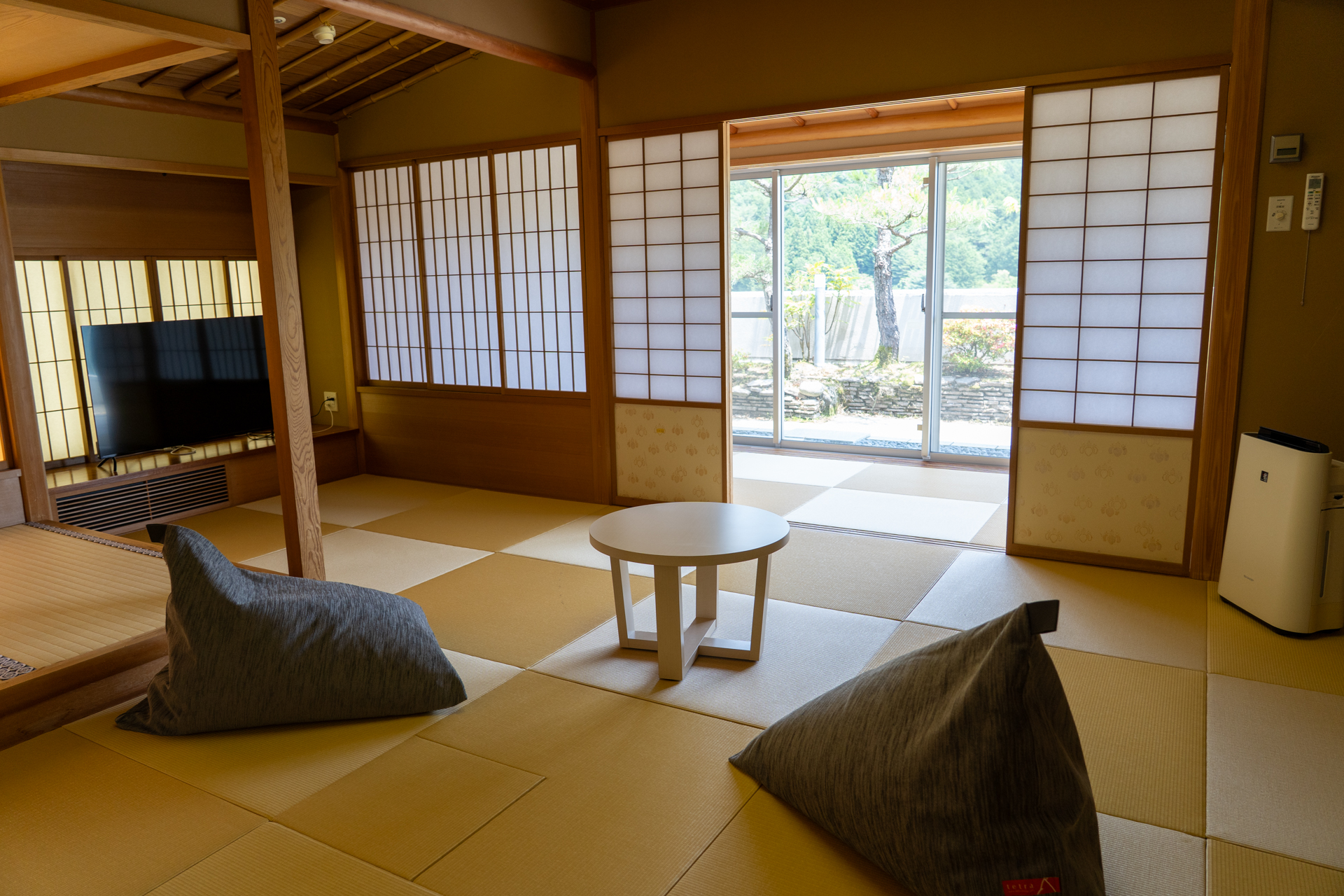 908号室「スイート和洋室フォース12畳＋8畳」