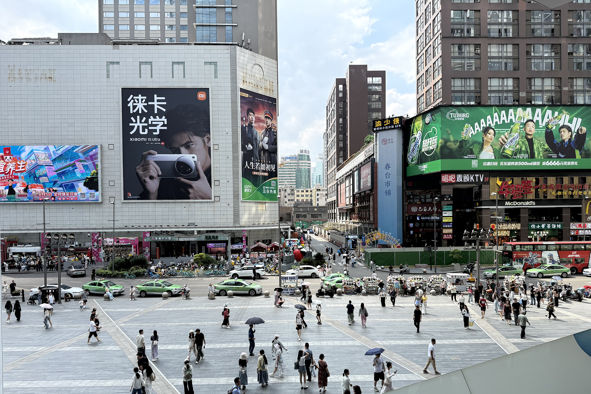 成都市の中心に位置する「春熙路（チュンシールー）」はトレンド発信地