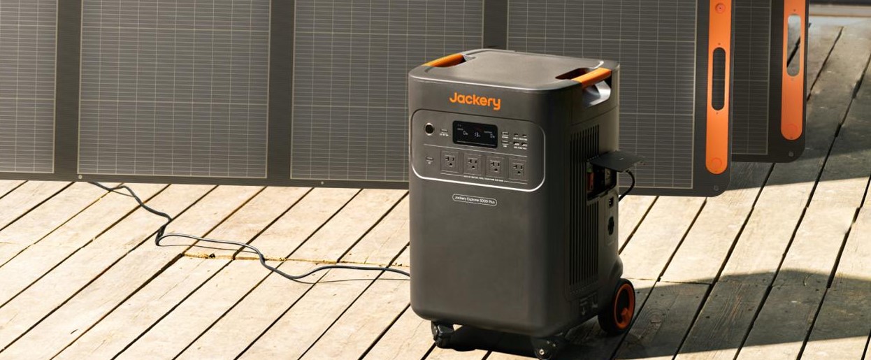 ソーラーパネルとのセットも発売