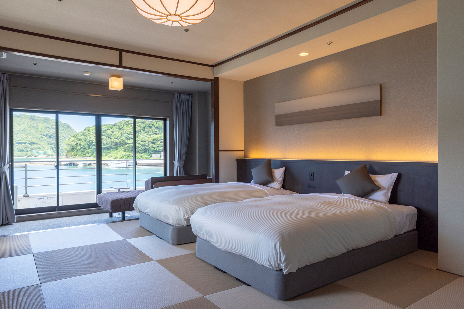 和ベッドルームの露天風呂付客室など、ほぼすべての客室がオーシャンビュー