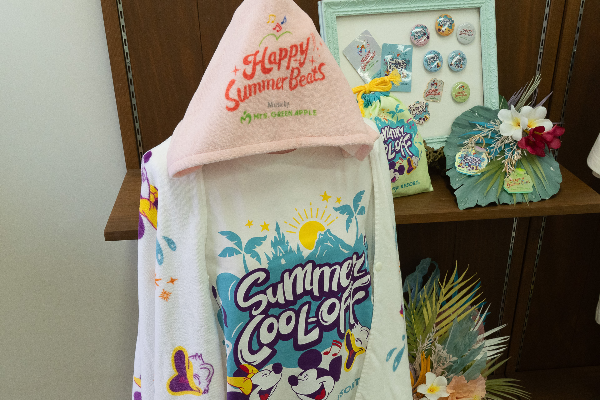 「フード付きタオル」（3400円）