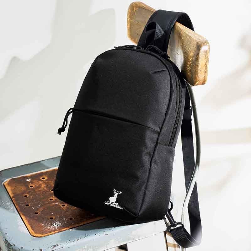 宝島社「MonoMax」2025年8月号増刊は「キャプテンスタッグ」の爽快ボディバッグが付録