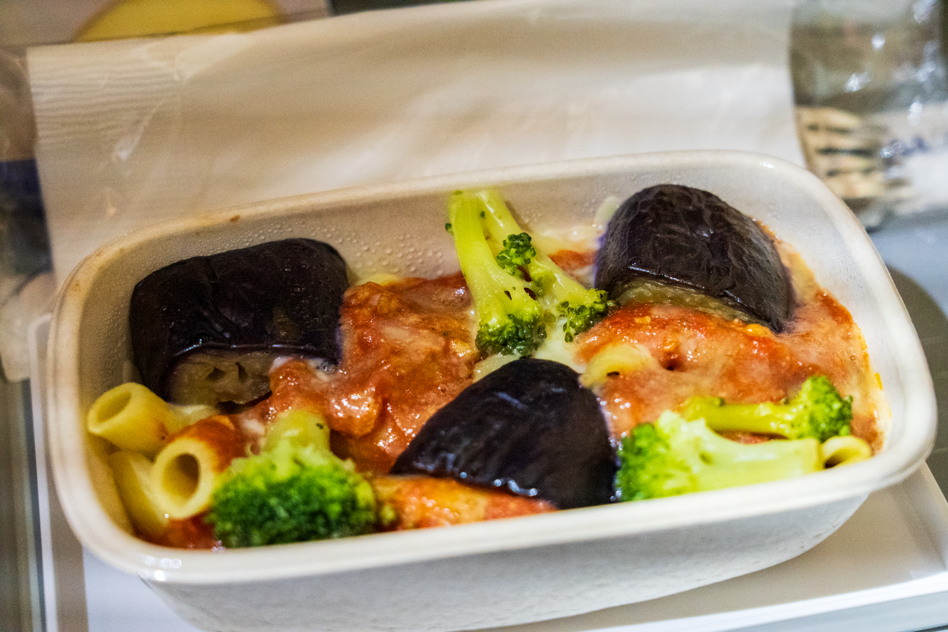 食べたのは「なすとブロッコリーのトマトペンネグラタン」