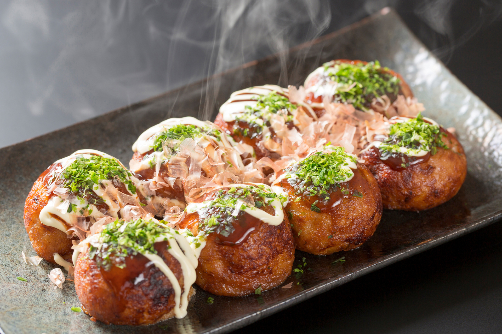 期間限定メニューの串揚げやたこ焼きは子供にも