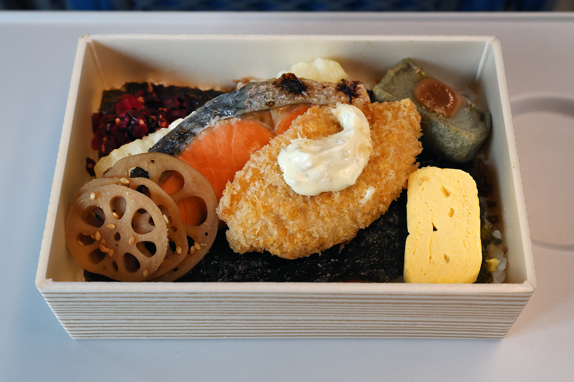 とてもオーソドックスな見た目ののり弁です