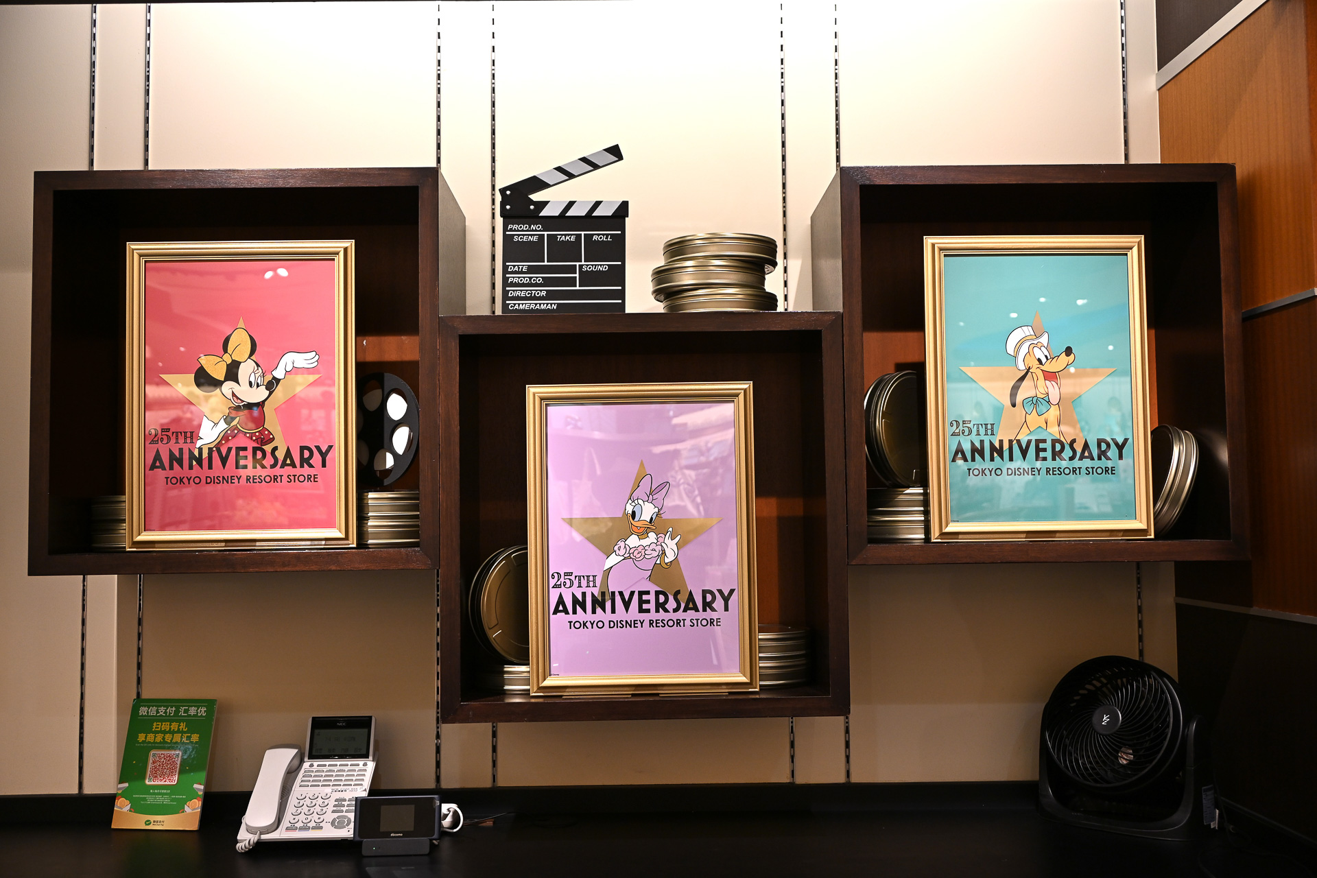 こちらにはガールズたちの姿も