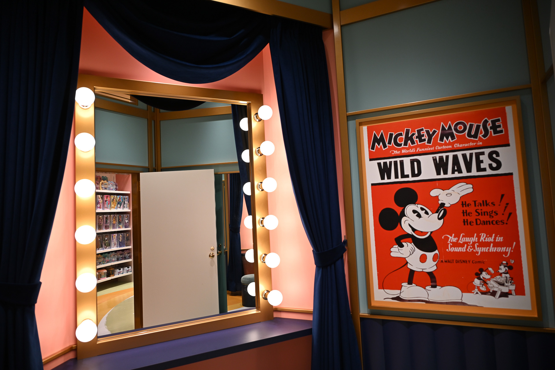 ウッディとエルサの2ルームを用意