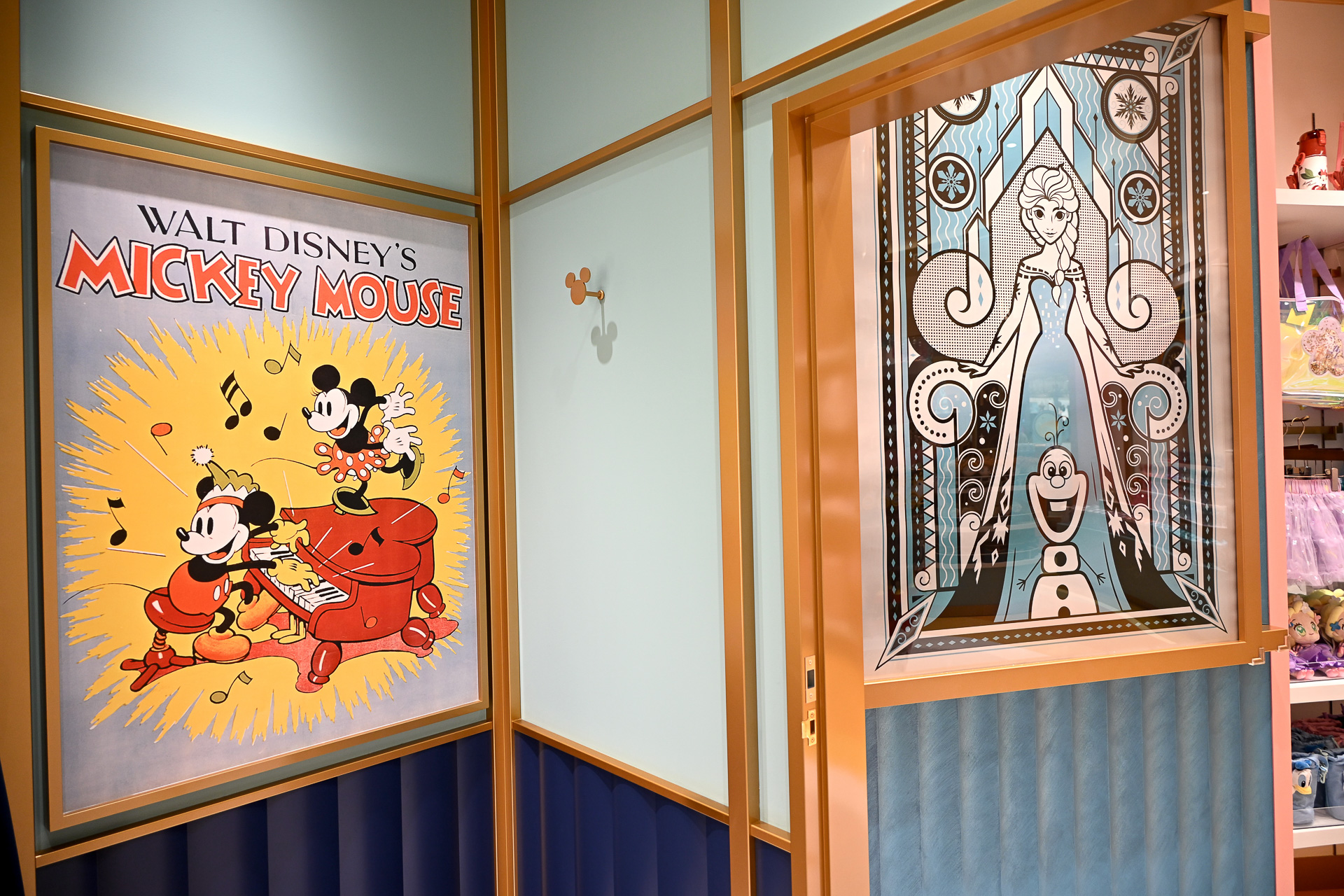 優ミラーがあり、今から舞台に向かうような気分になれる