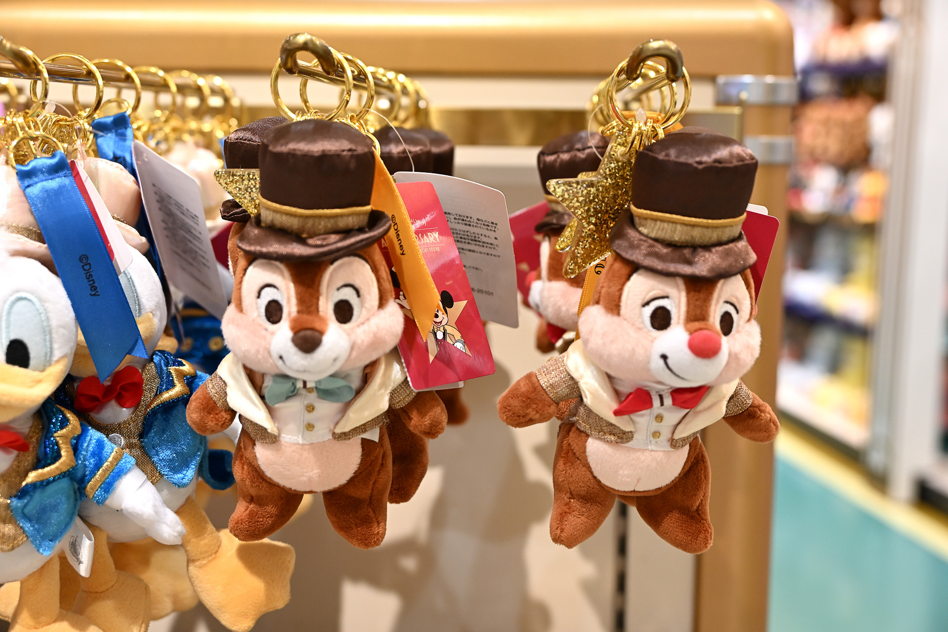 「ぬいぐるみキーホルダー」（各2600円）