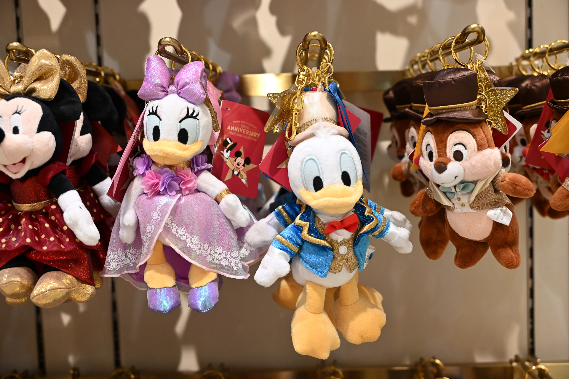 「ぬいぐるみキーホルダー」（各2600円）