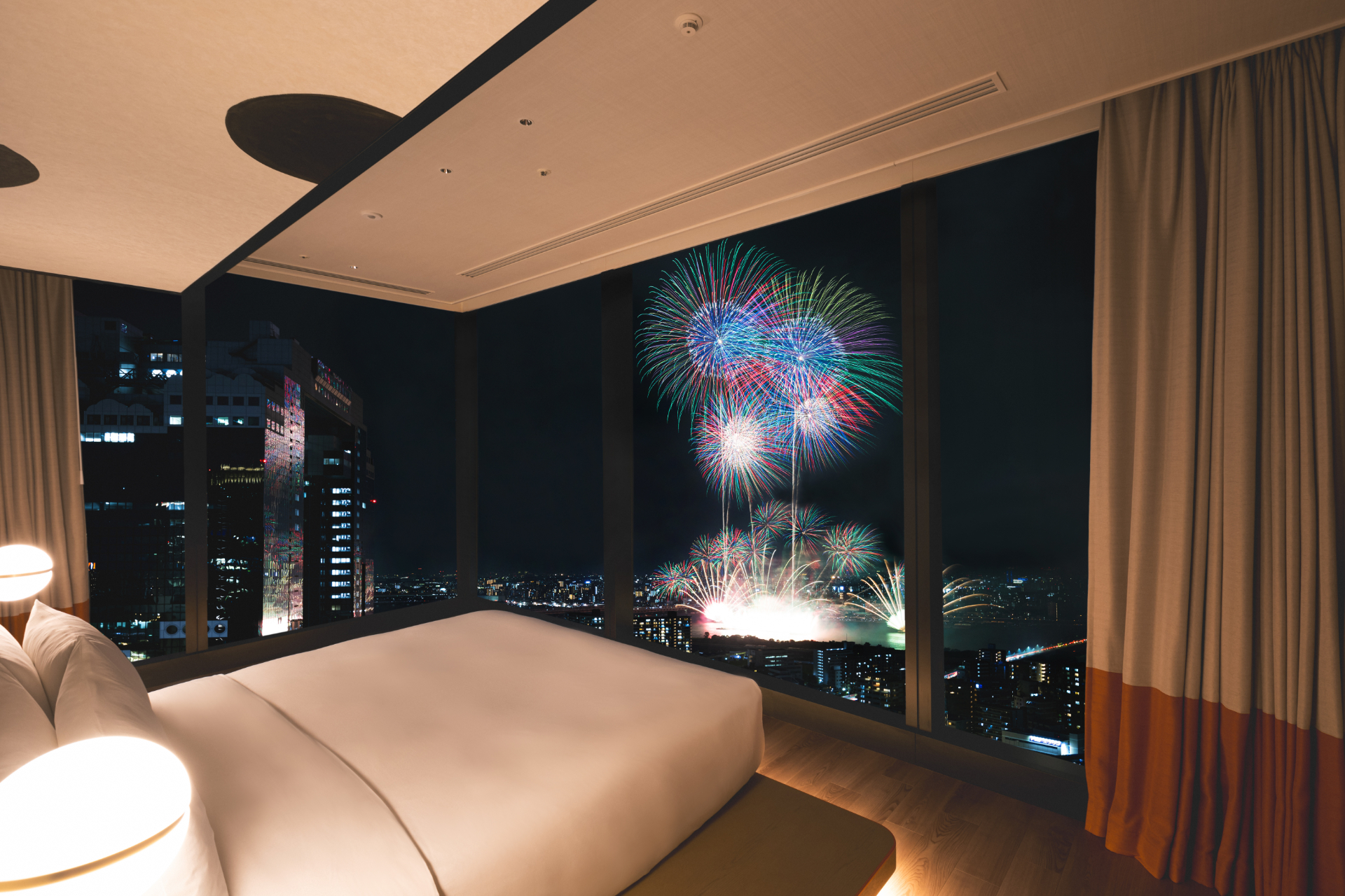 「花火プレミアムビュールーム」