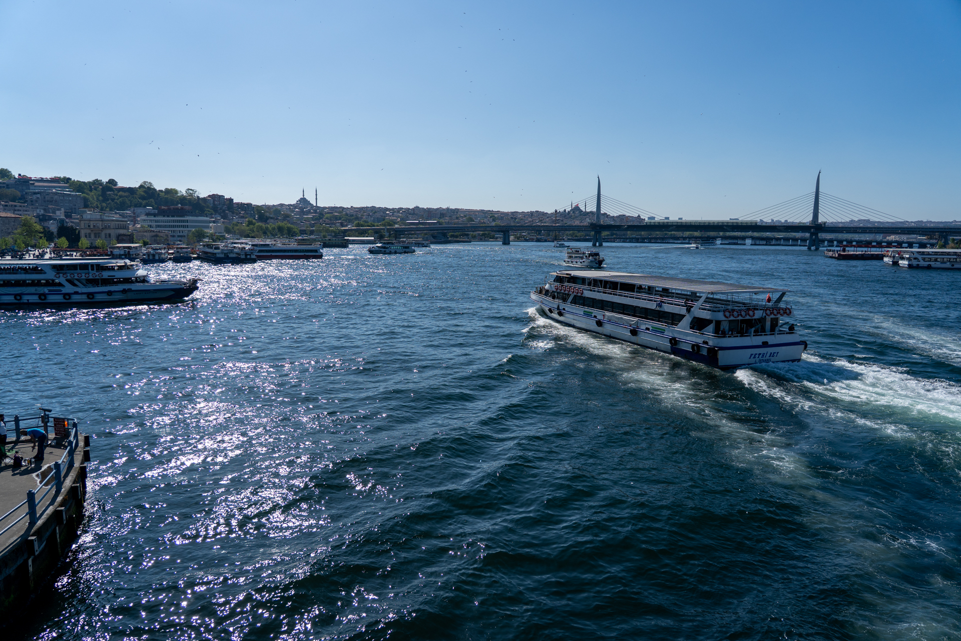 海峡クルーズも人気のアクティビティ