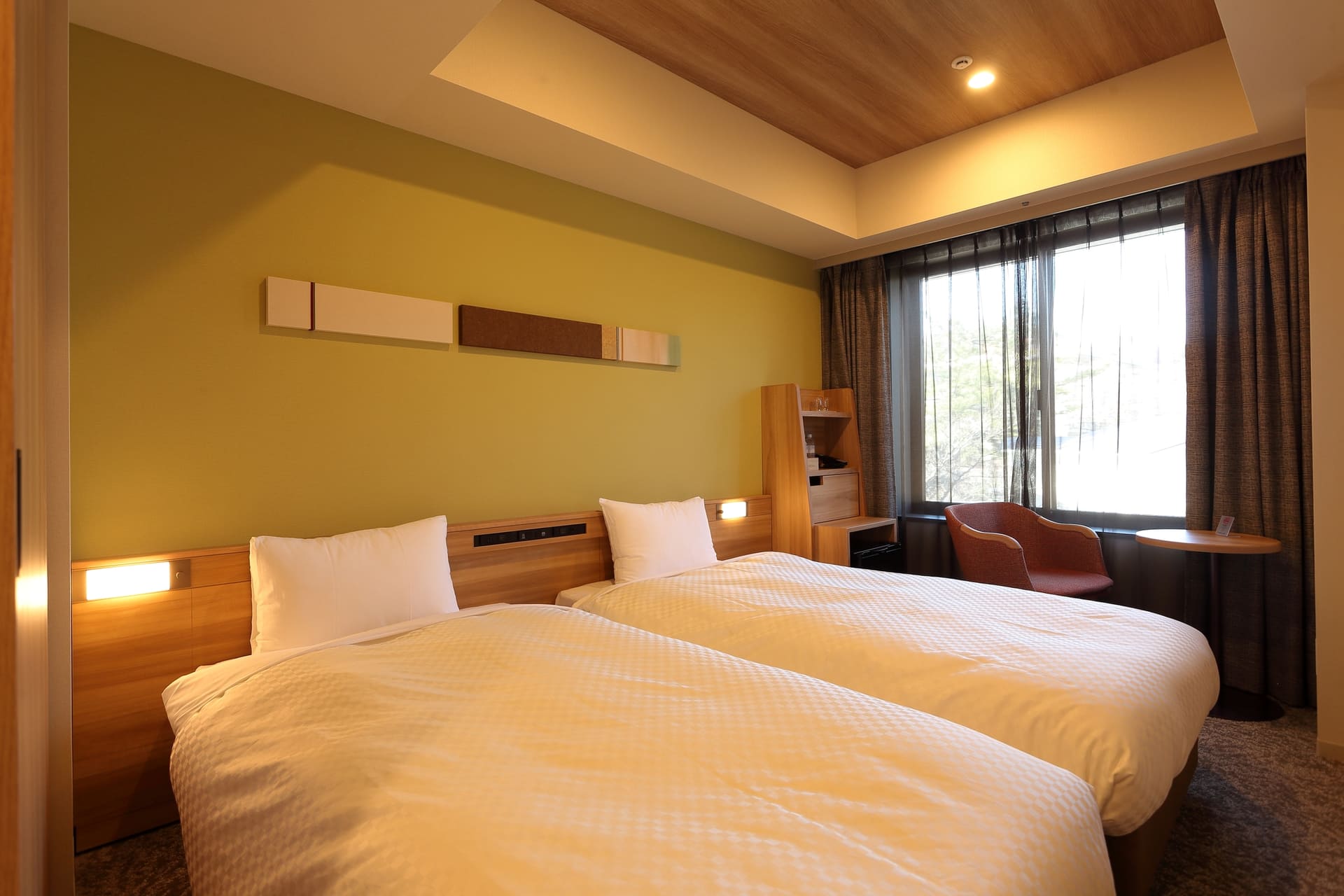 写真はカジュアルツインルーム