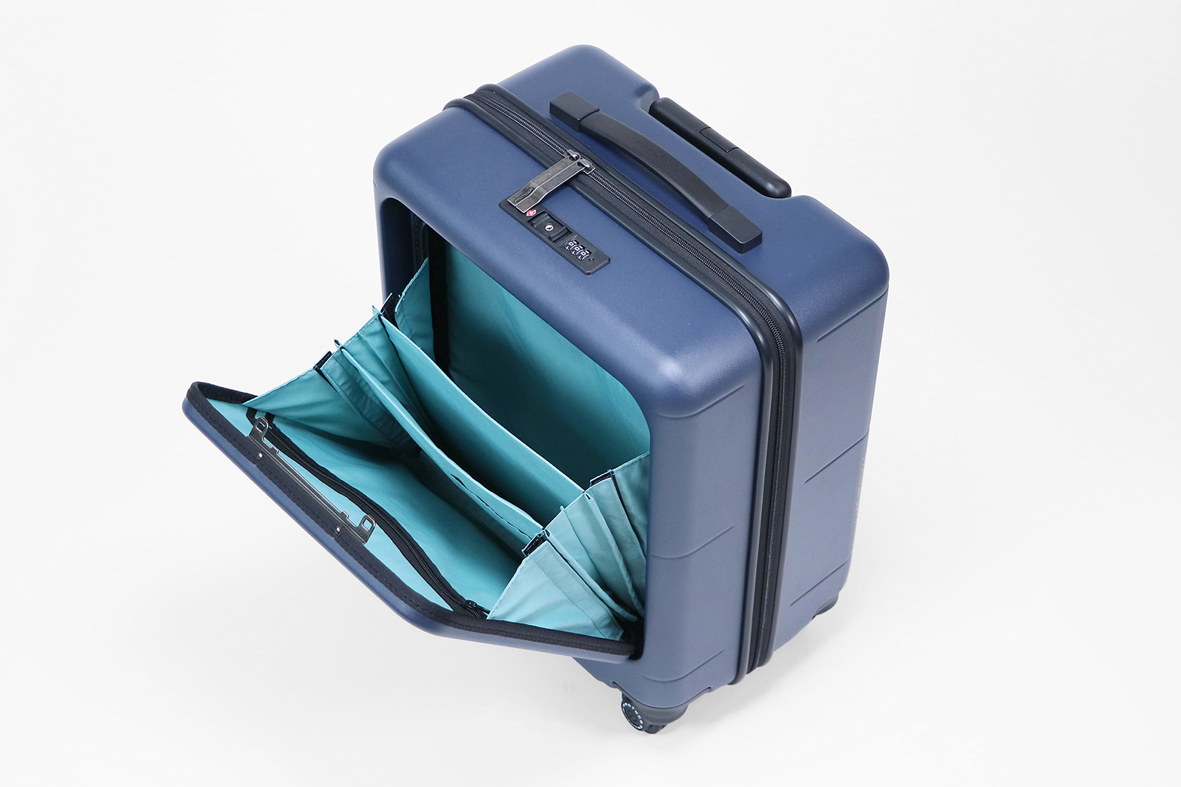 ワンタッチで開閉できるフロントポケット