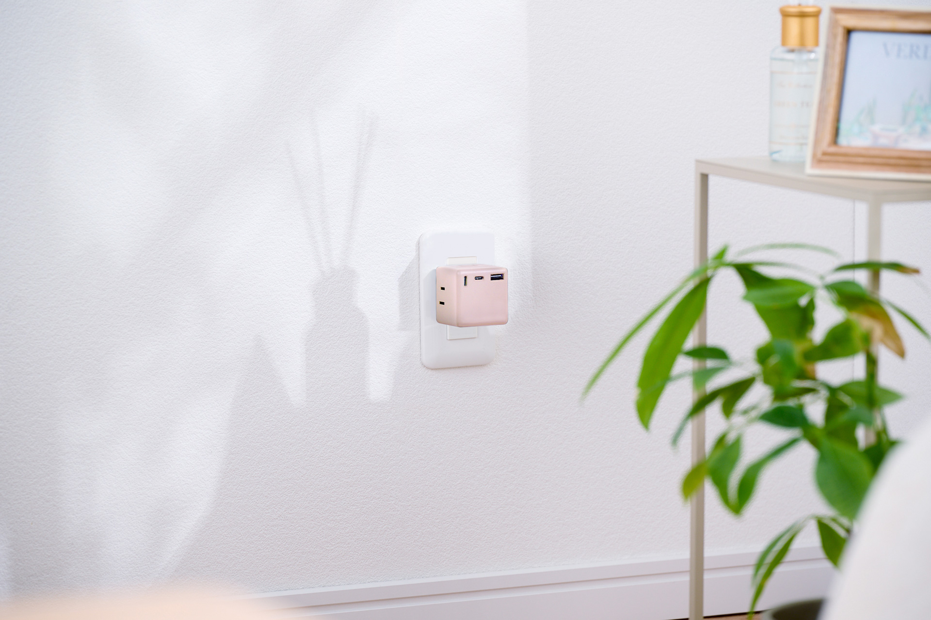 本体サイズは約50×50×44.1mm。重量は約85g