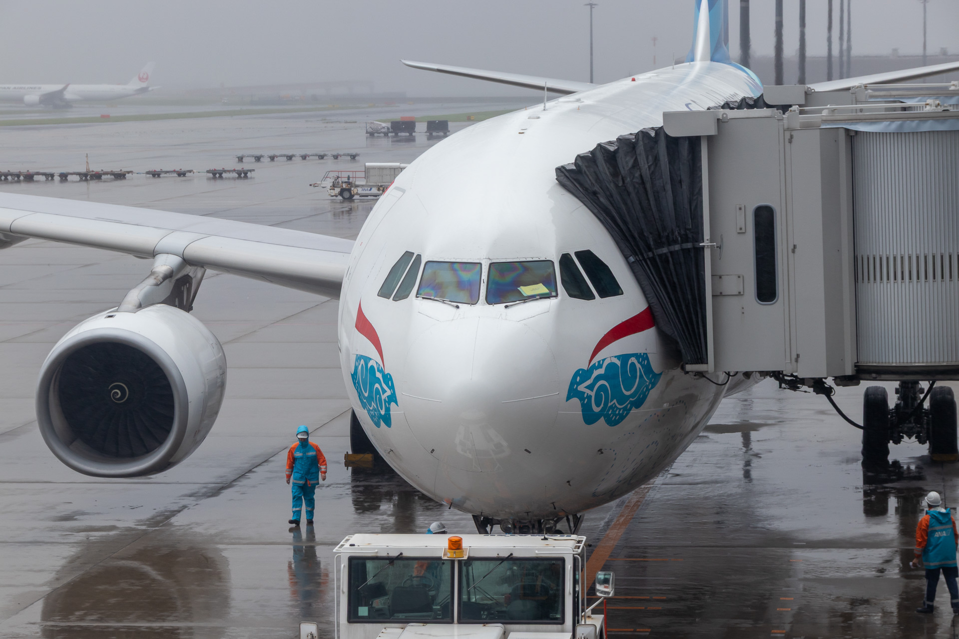 ガルーダ・インドネシア航空で常夏の島・ジャワ島へ出発