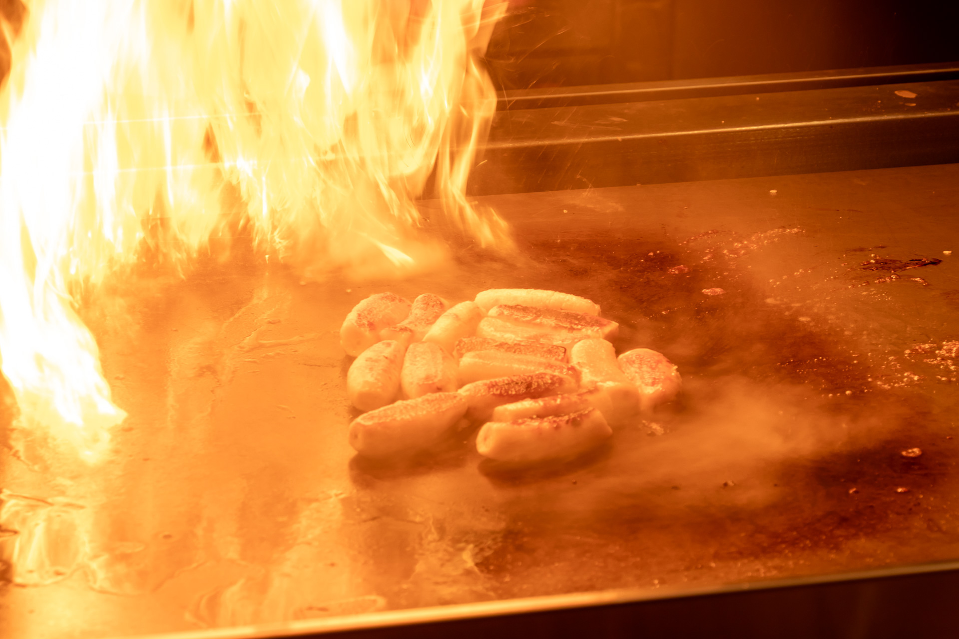 デザートはフランベしたバナナとアイスクリーム