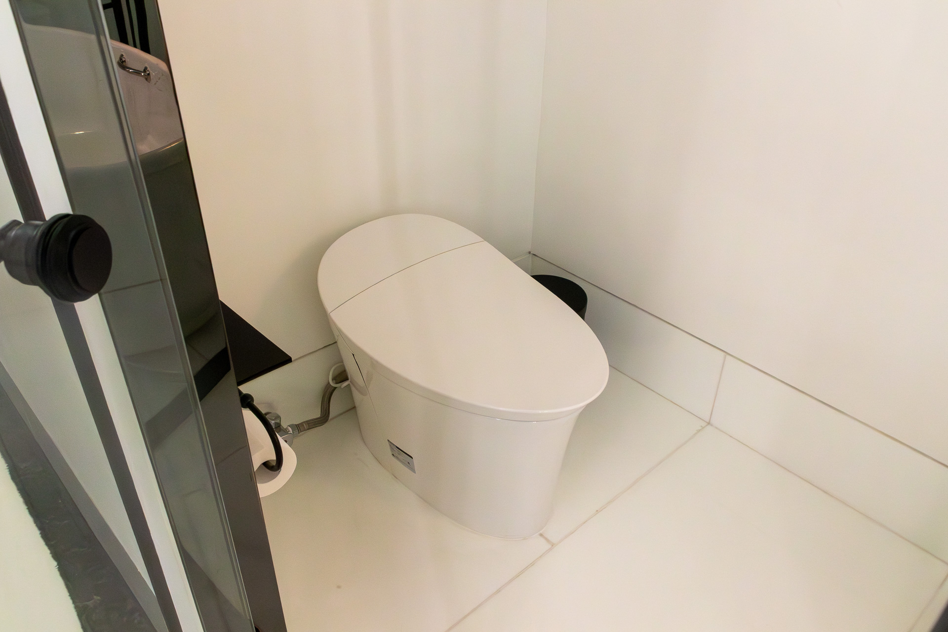 ここがインドネシアだと忘れてしまうようなトイレ