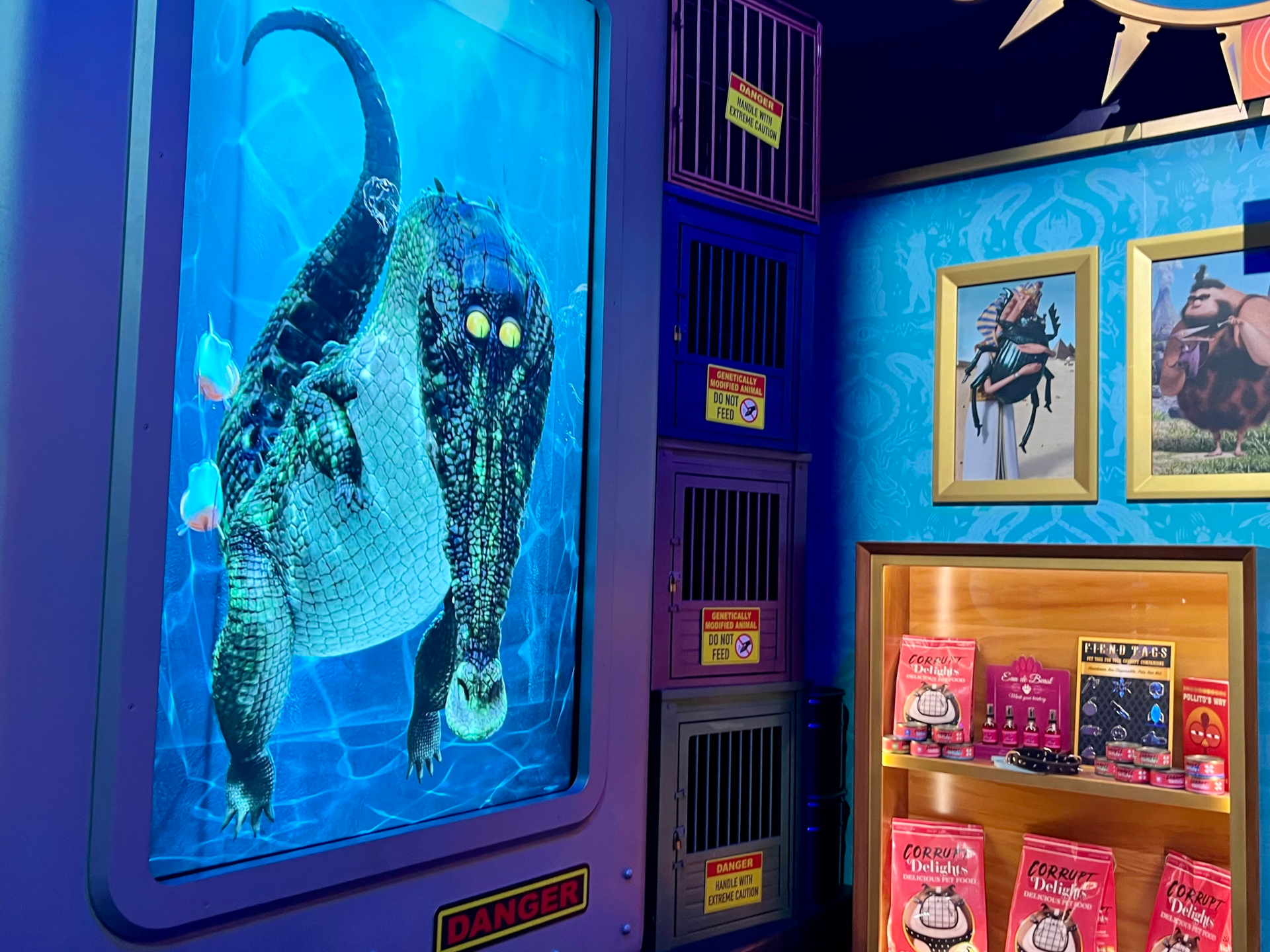 待機列に並んでいるあいだも見どころ満載