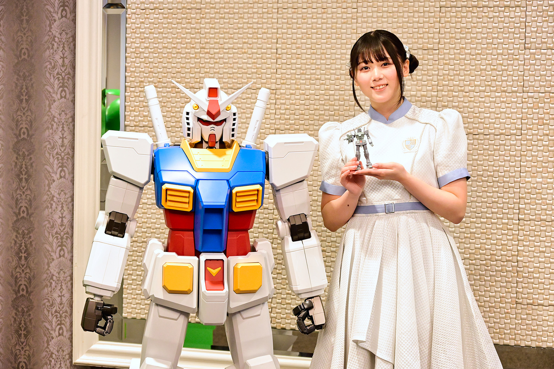 BANDAI SPIRITSのプラモデル公式PRアンバサダー「LINKL PLANET（リンクル プラネット）」から荒井芽依さんがガンダムR作戦 をPR