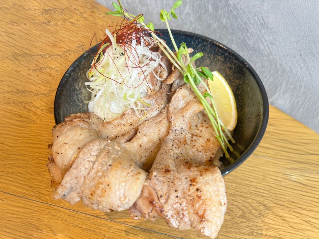 福井ポークの豚バラ丼（道の駅南えちぜん山海里）