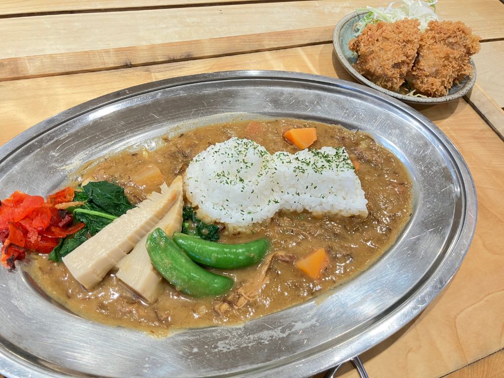 丹後古墳カツカレー（道の駅丹後王国「食のみやこ」）