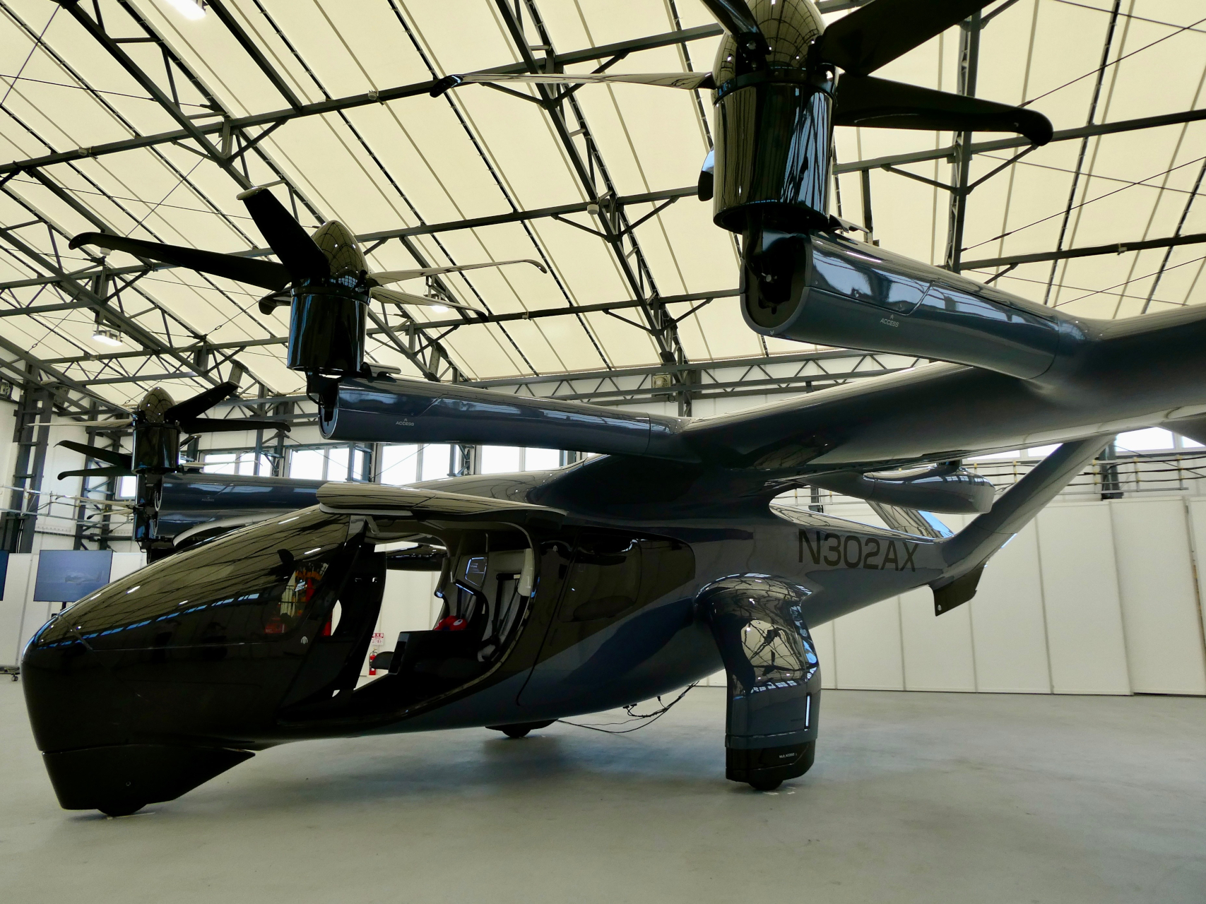 空飛ぶクルマ「Midnight」のモデル機