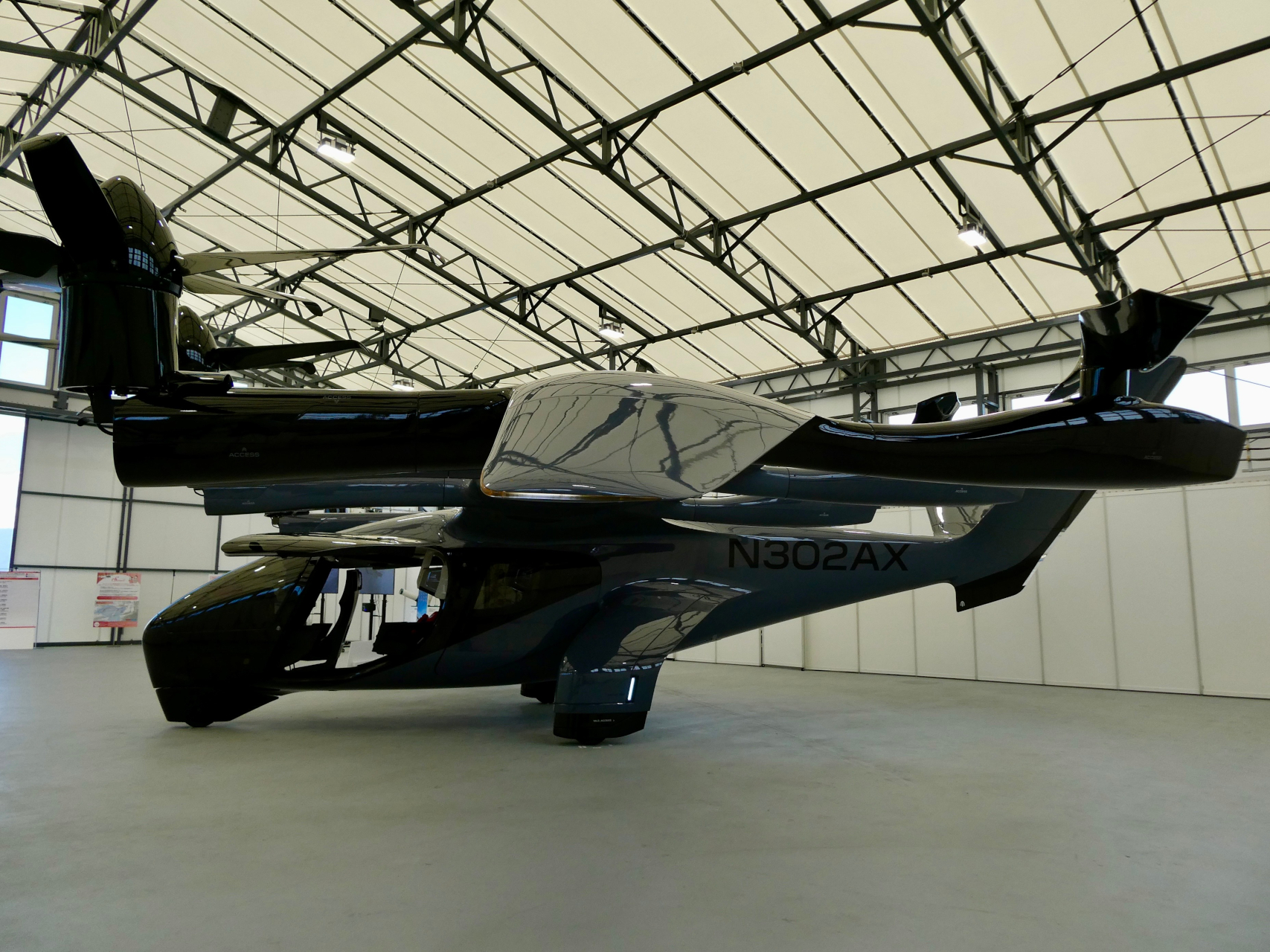 空飛ぶクルマ「Midnight」のモデル機