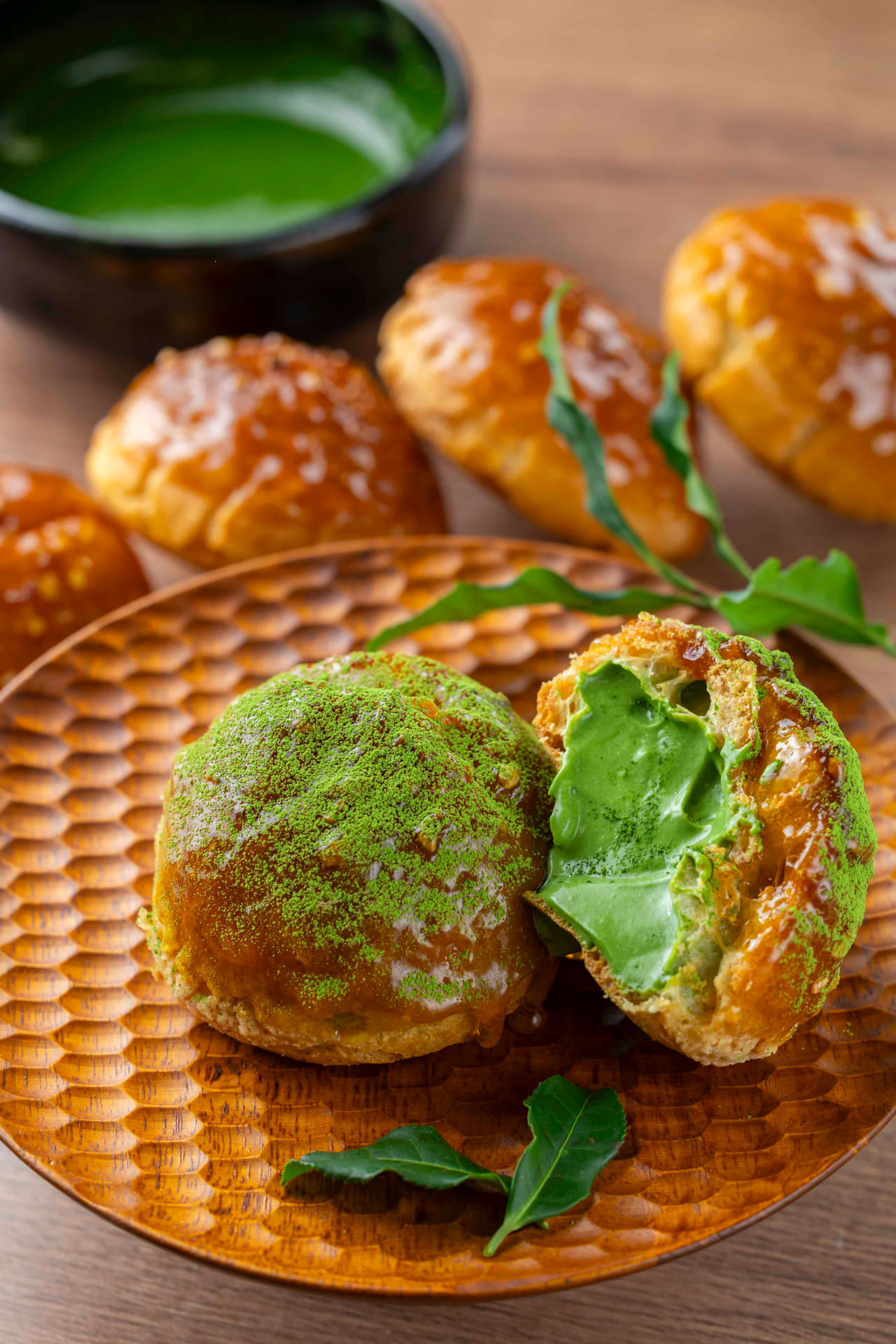 お濃茶カラメルシュークリーム（450円）