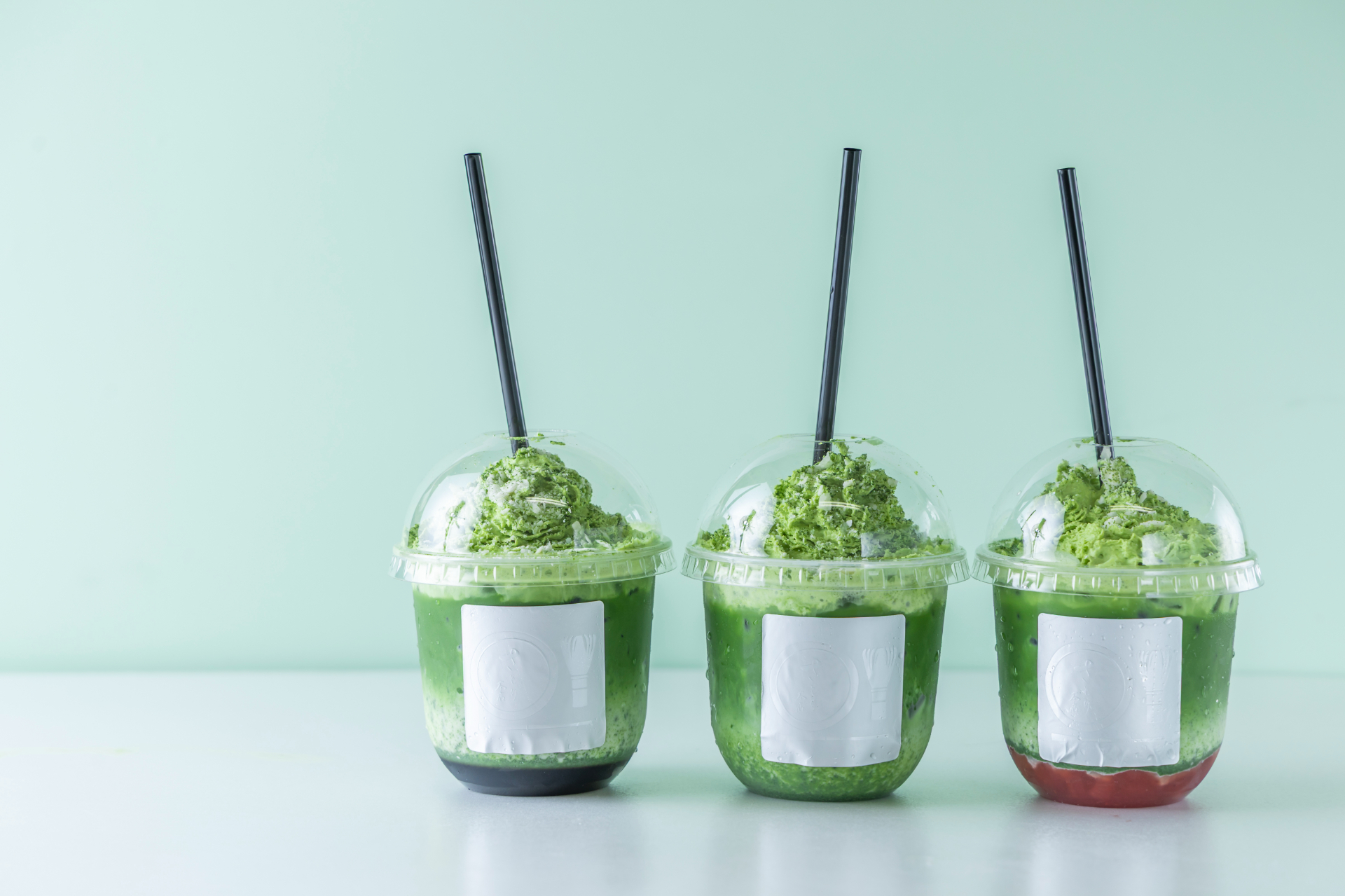 お濃茶ラテ（お抹茶クリーム盛り780円、黒糖蜜 お抹茶クリーム盛り810円、静岡いちご お抹茶クリーム盛り830円）