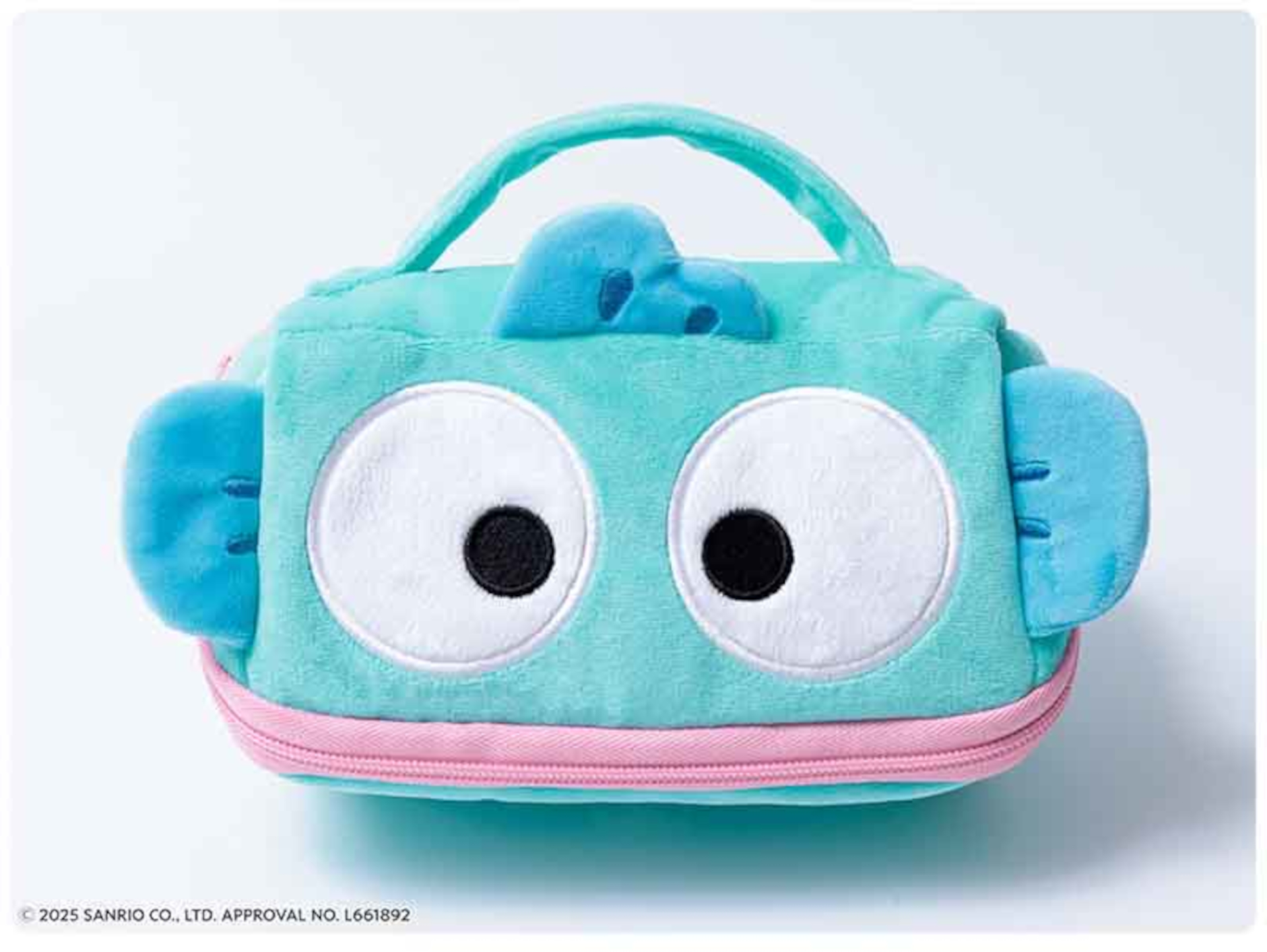 ハンギョドンの口に見立てたピンクのファスナー