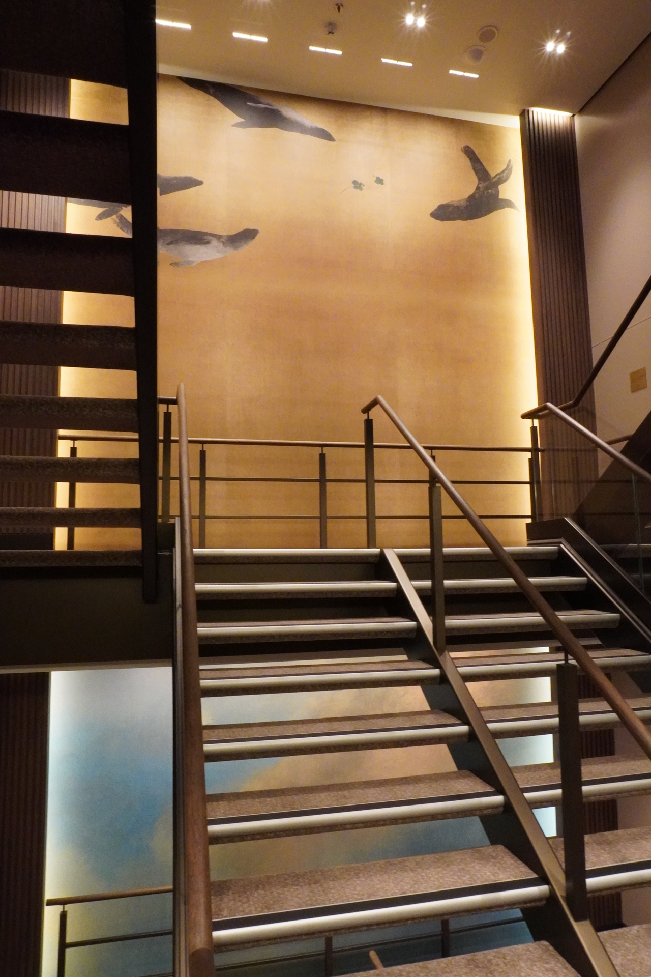 前方階段「飛鳥の空」