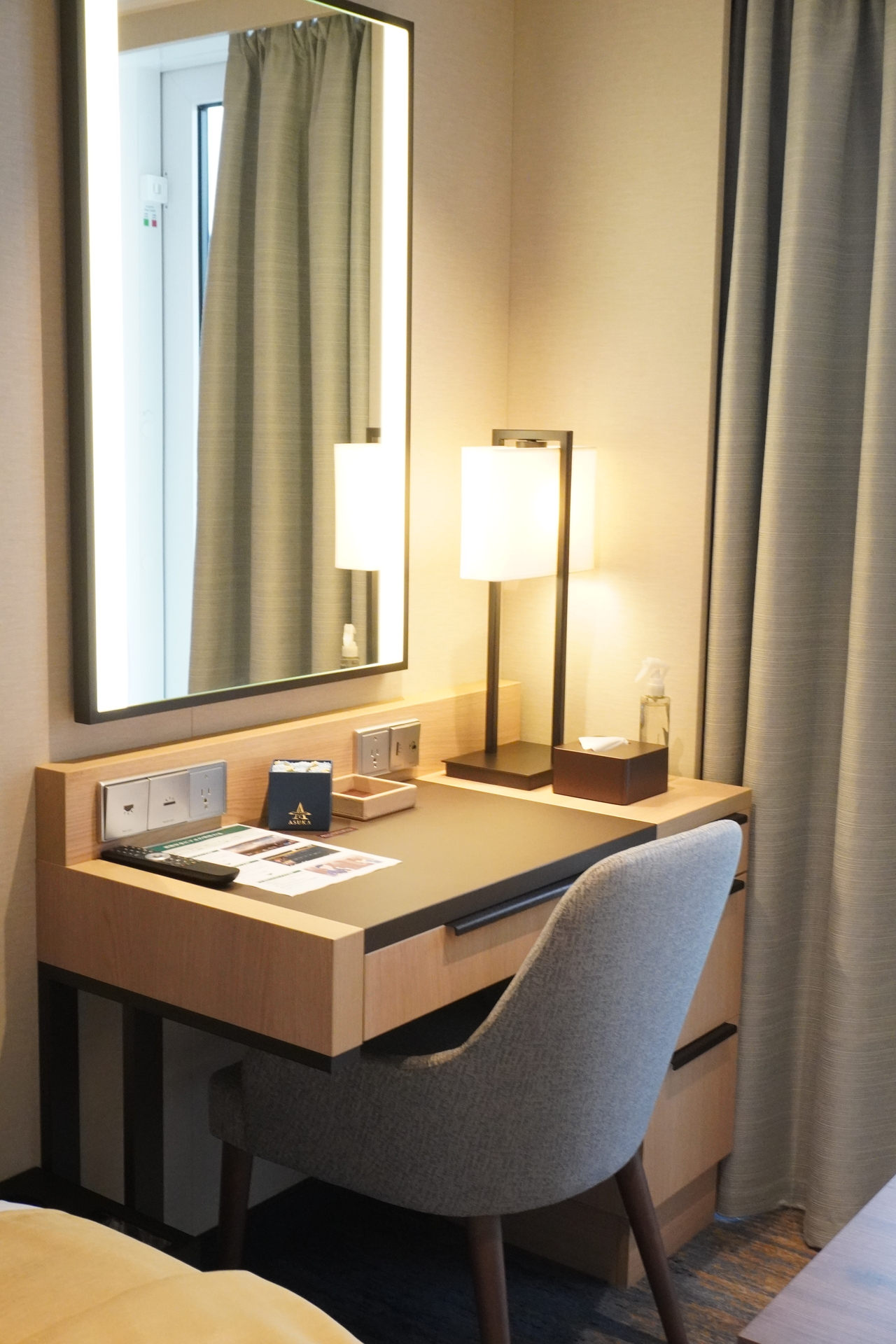 ワーケーションにも便利なデスク