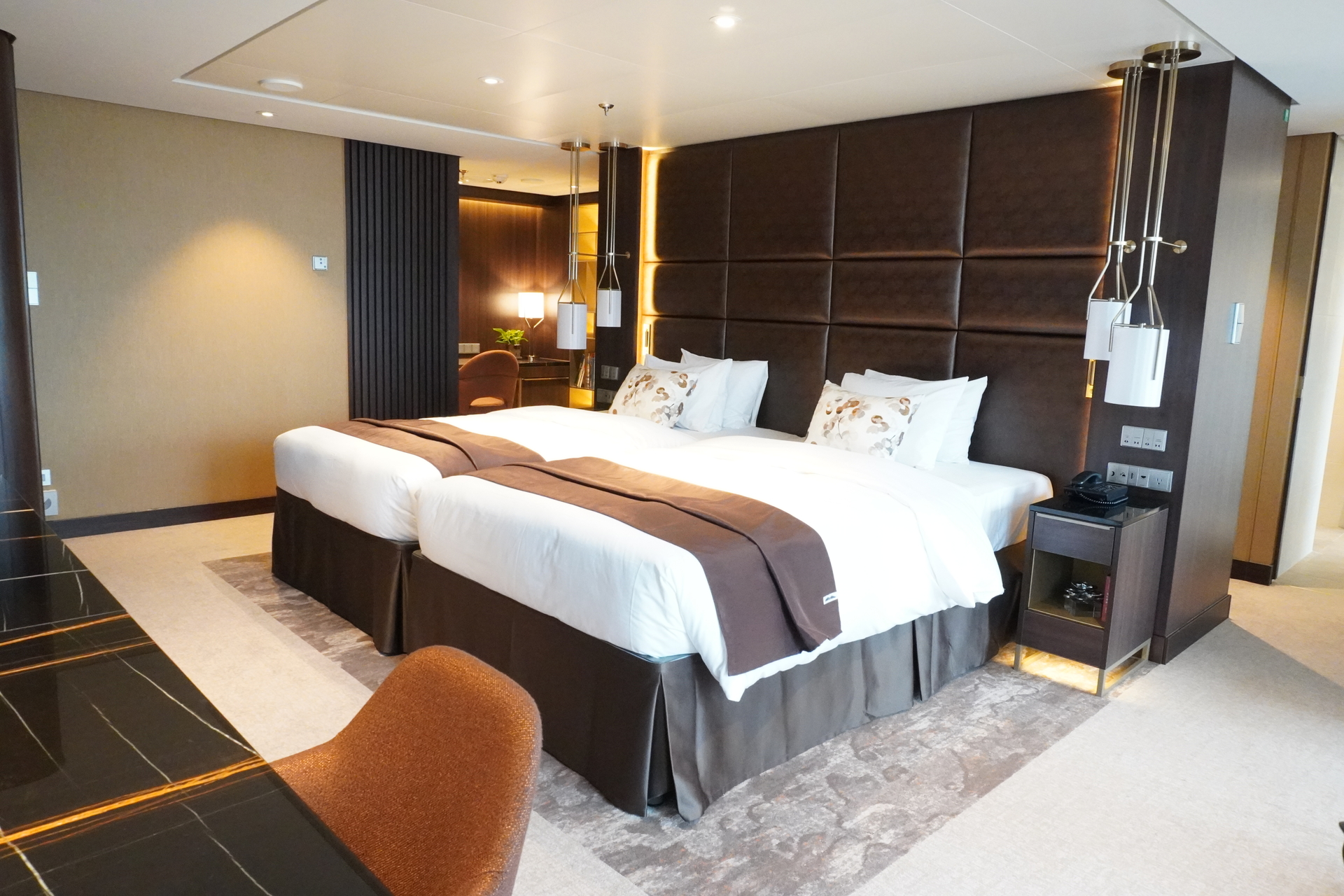 専用チーフコンシェルジュによるバトラーサービスを提供する