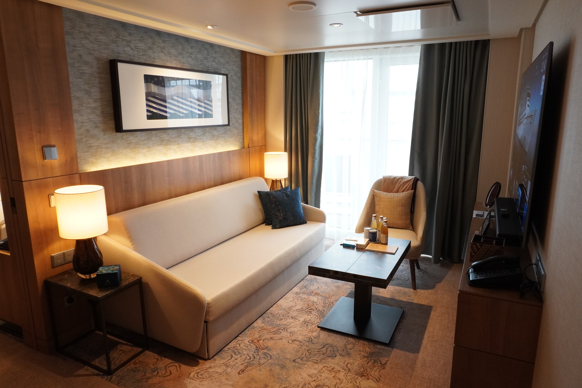 ミッドシップスイート