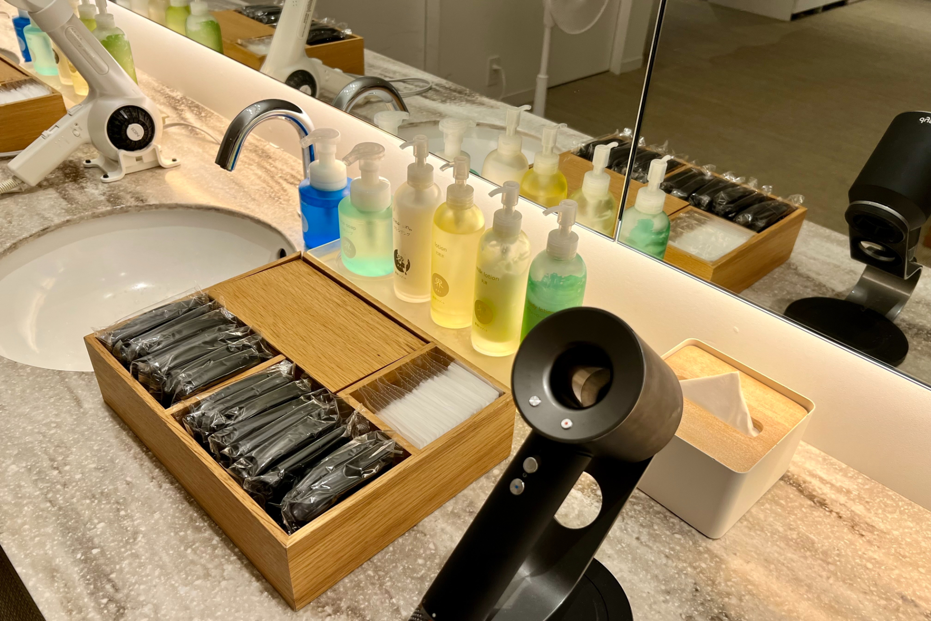 大浴場にもアメニティや大風量のドライヤー完備