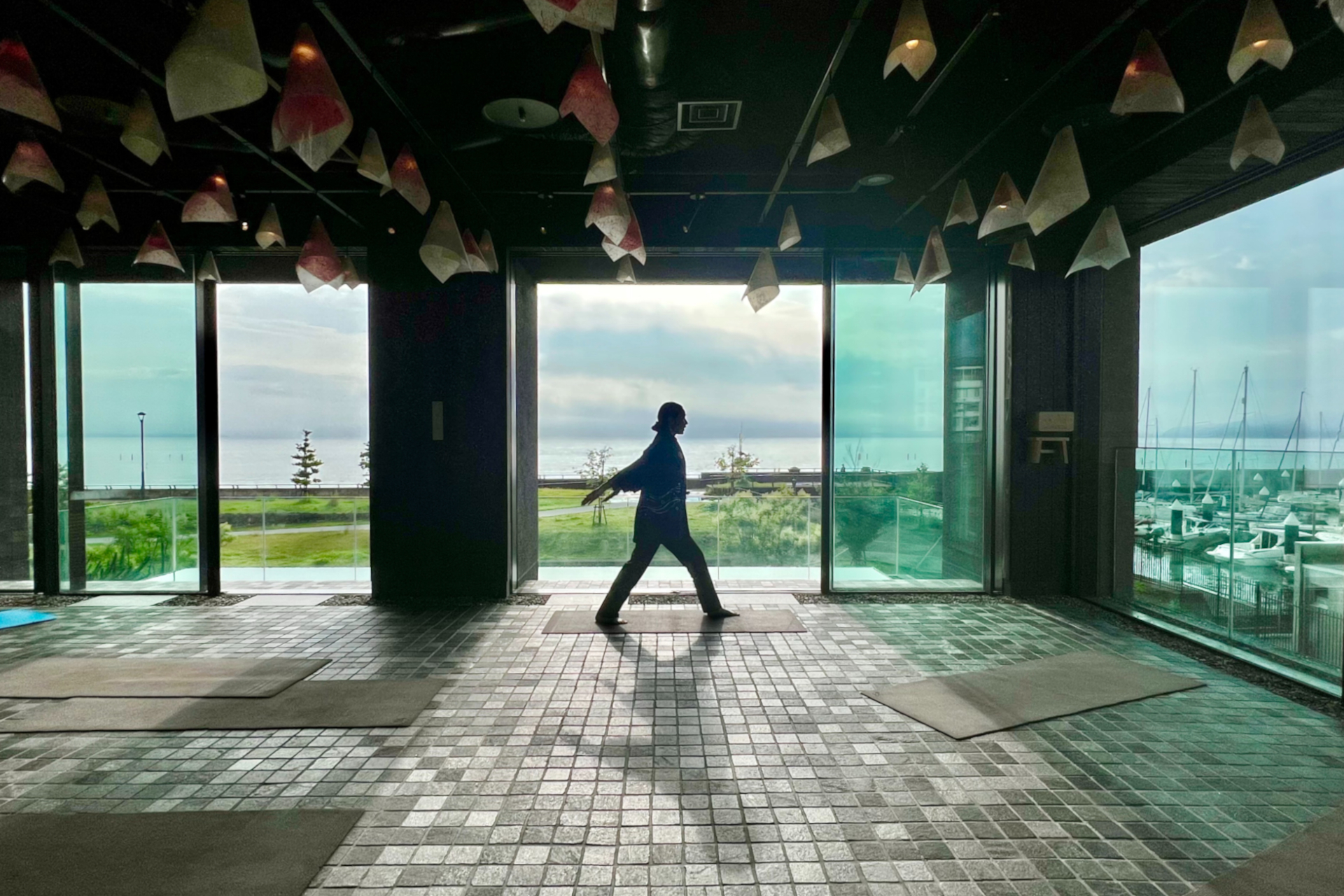 毎朝7時から開催される朝活コーナー「現代湯治体操」