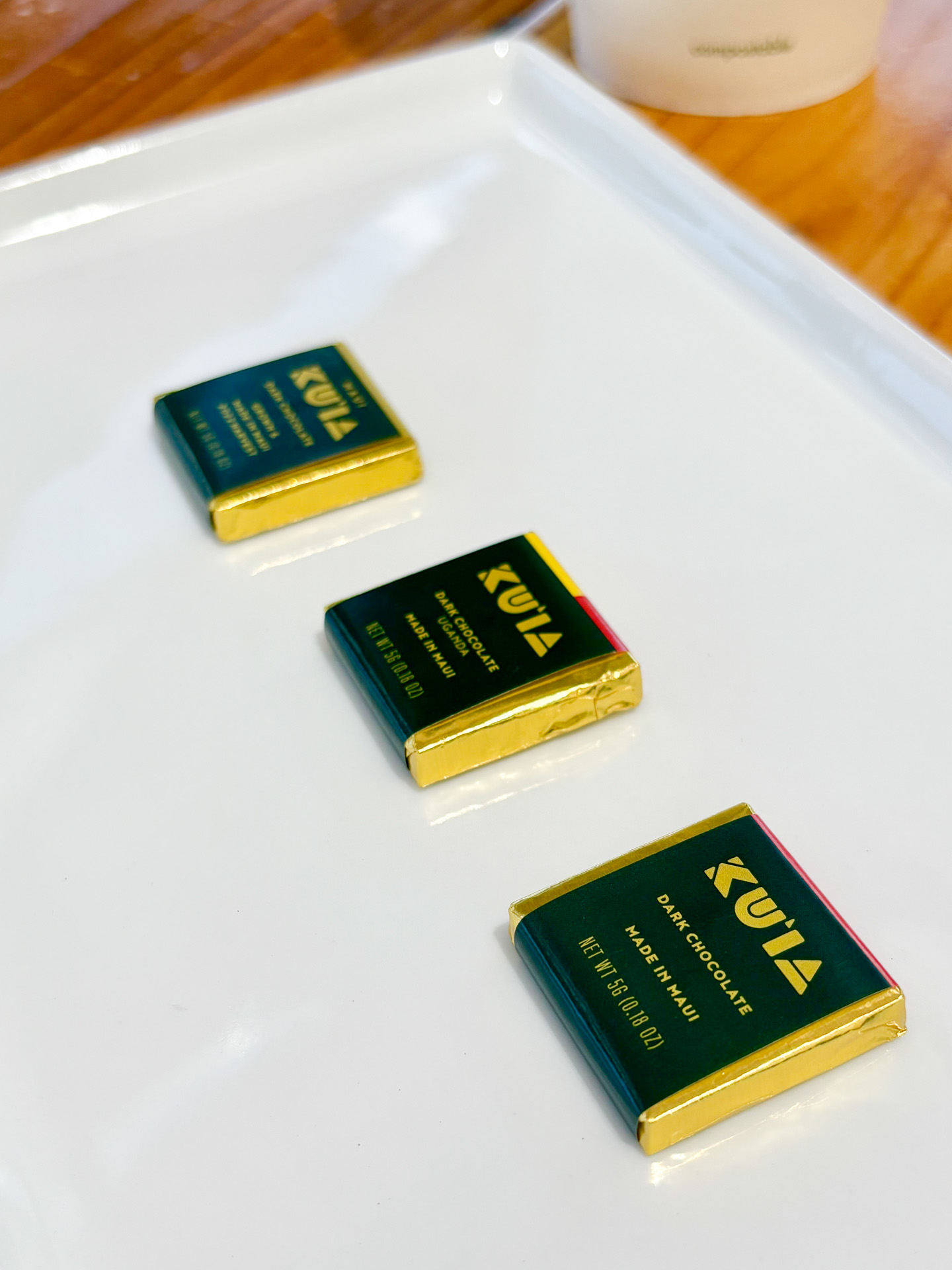 スクエアチョコレート1個あたりに使うカカオ豆は3粒ほどだという