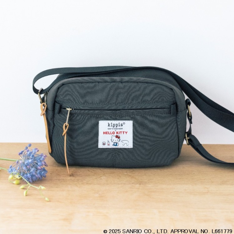 宝島社「HELLO KITTY×kippis ミニショルダーバッグ BOOK」の予約注文スタート。写真はLotta柄