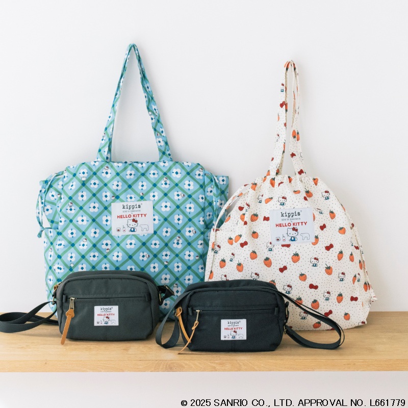 「HELLO KITTY×kippis ミニショルダーバッグ Metsamansikka BOOK」と「HELLO KITTY×kippis ミニショルダーバッグ Lotta BOOK」も同時発売