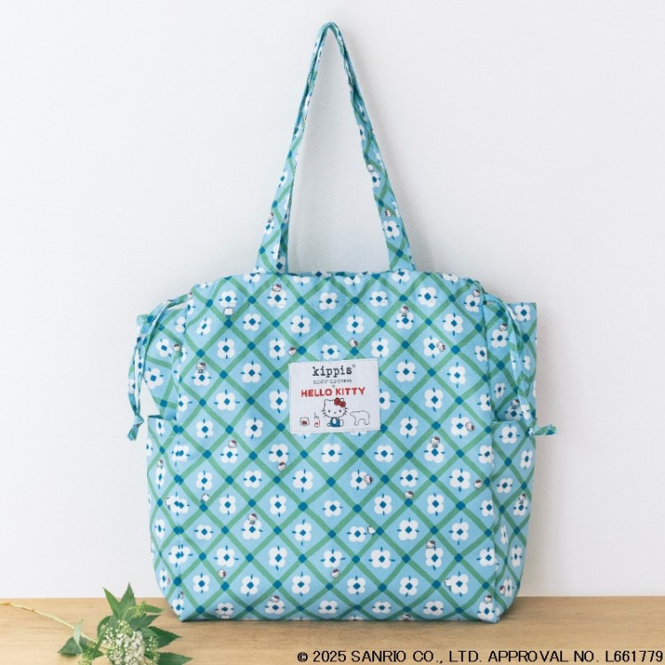宝島社「HELLO KITTY×kippis 巾着トートバッグ BOOK」の予約注文スタート。写真はLotta柄