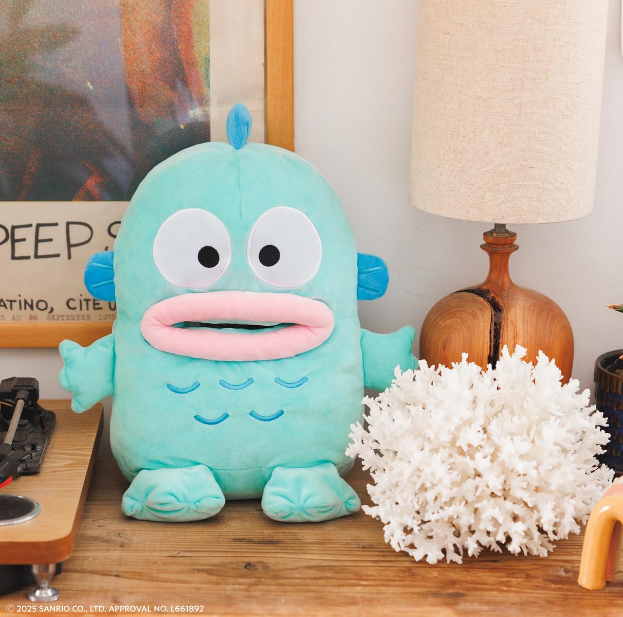 ちょこんと座る、ぬいぐるみのようなデザイン