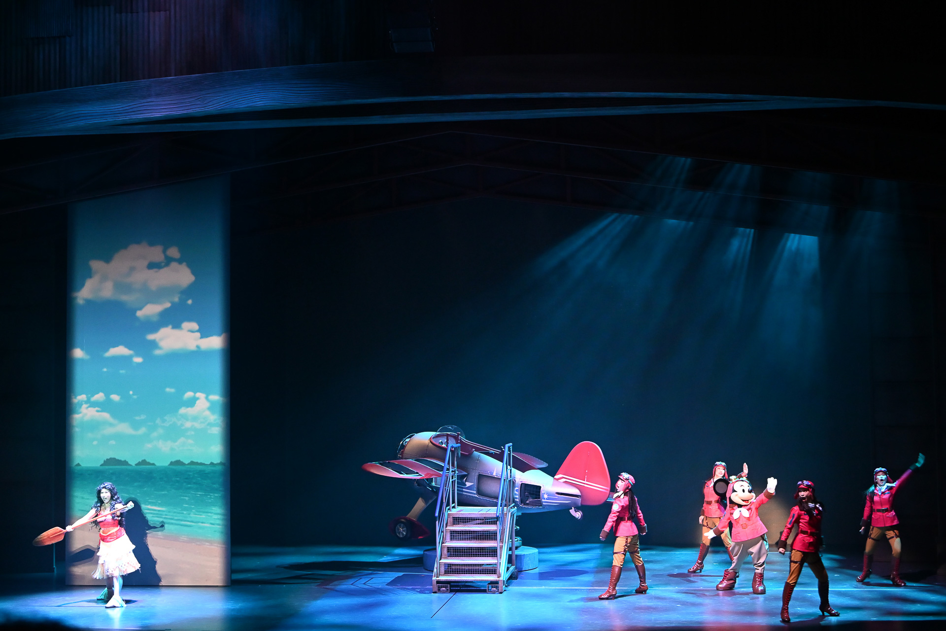 ミニーマウスが今回パイロットとして出演