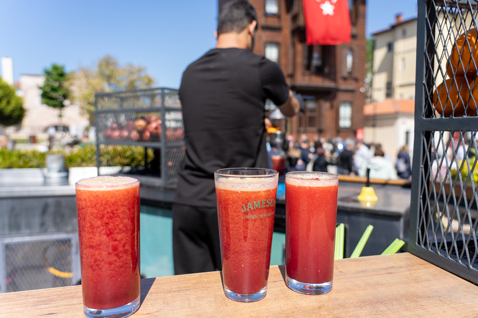 季節にもよるかもしれませんが絞りたてザクロジュースもよく見かけました