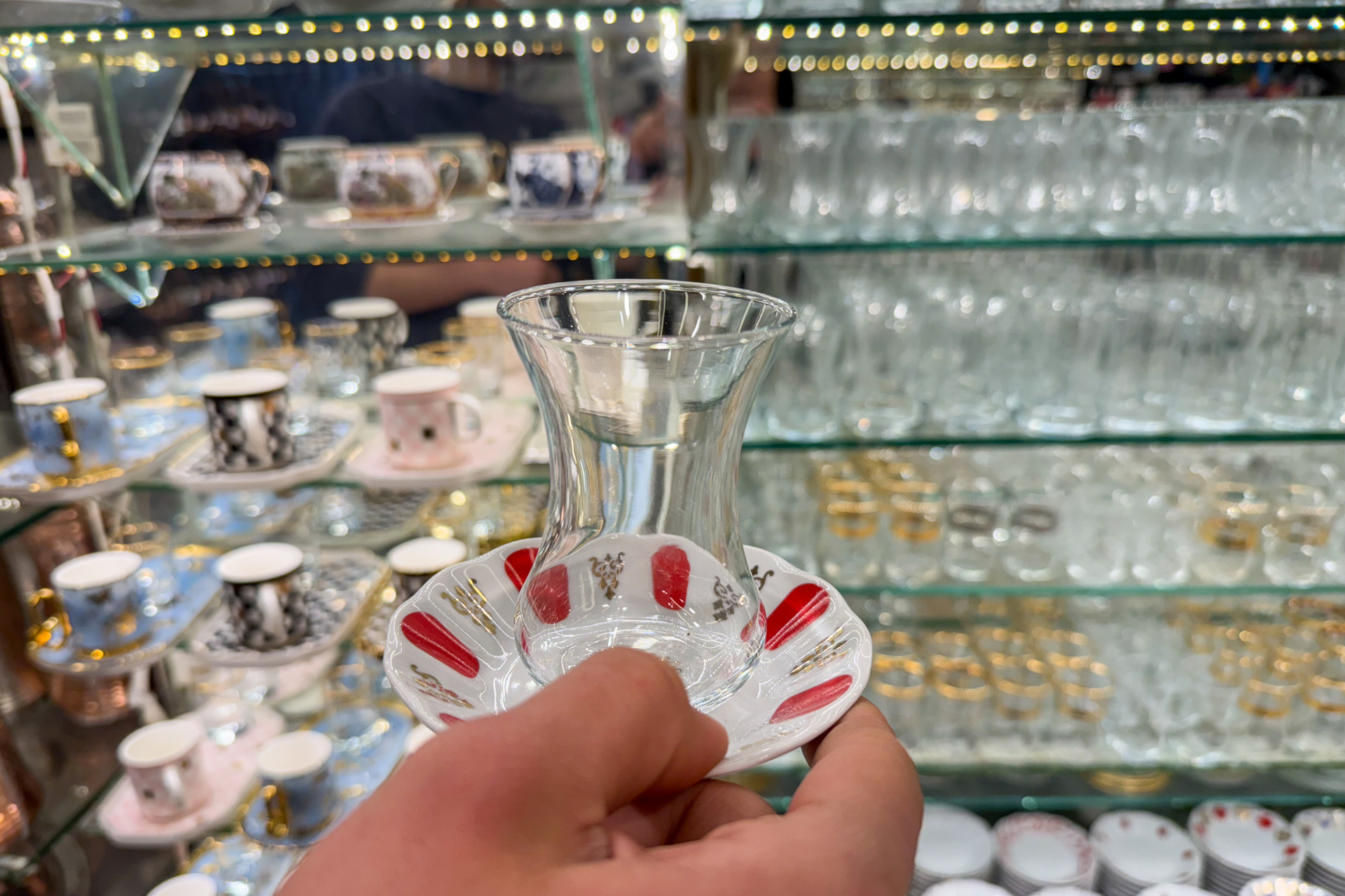 偶然見つけたスパイスバザール横のお店で衝動買い。問屋なのでめちゃくちゃ安く買えました