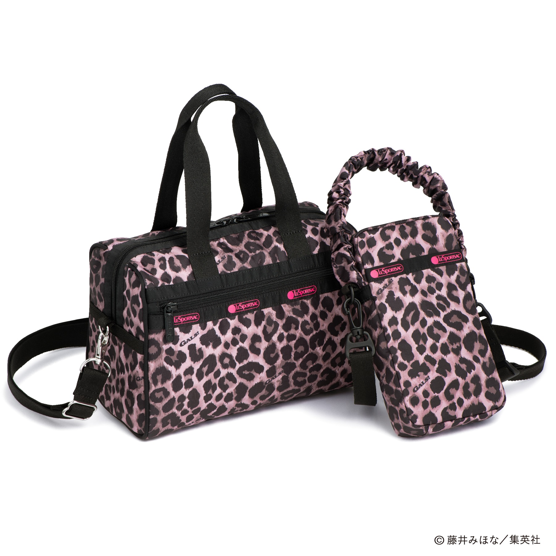 「Everyday SM Satchel」（左、23×13×16cm、各2万2000円）、「GH Mini Phone Xbody」（右、10×3×19cm、各1万3750円）。各作品をイメージした総柄を施している