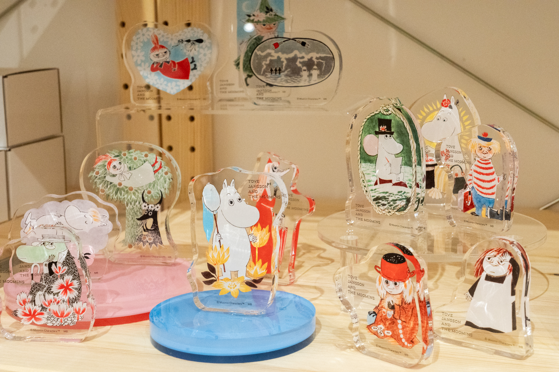 いろいろなキャラクターのアクリルスタンド