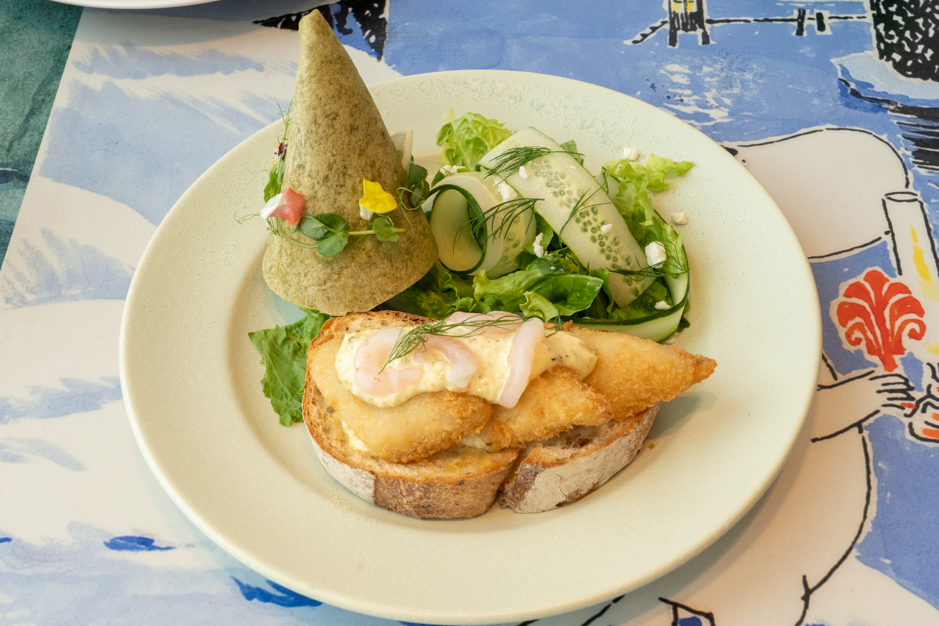 フィッシュフライのオープンサンド ～スナフキン～（1850円）