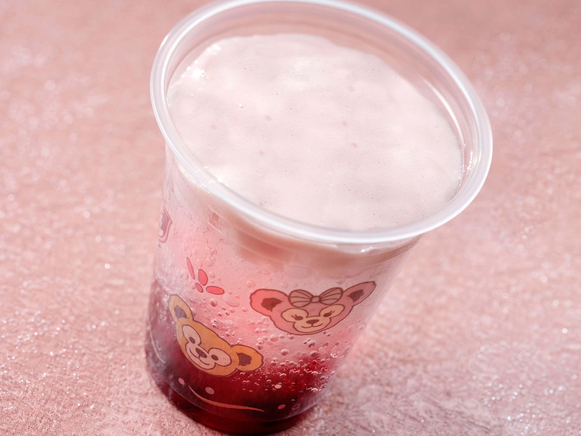 「スパークリングドリンク（クランベリー）」（700円）